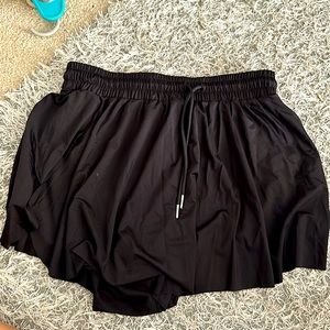 black elastic banded skort